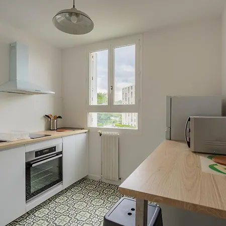 Minerva - Proche De L'aéroport Apartamento